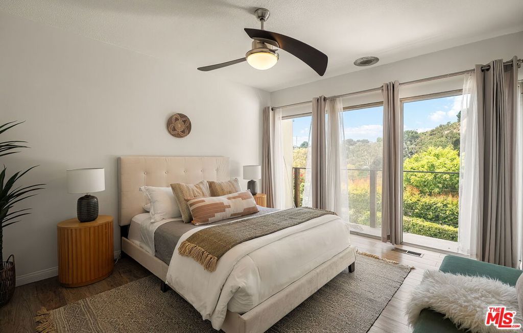 Image 15 of property listing at 2650 Greenvalley Road, Los Angeles, CA 90046