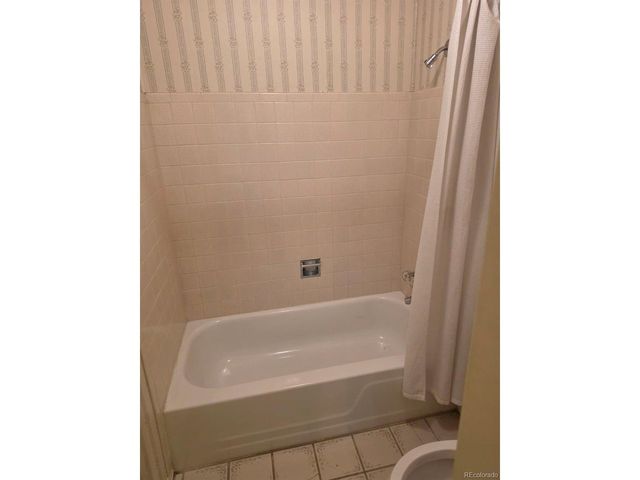 2713 S Paris Pl, Aurora, CO 80014