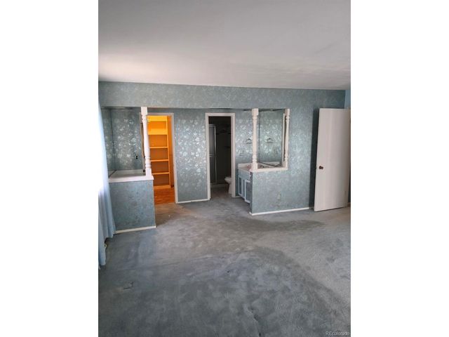 2713 S Paris Pl, Aurora, CO 80014