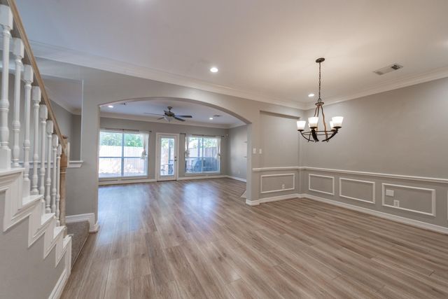 5006 Nolda Street, Houston, TX 77007