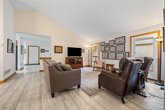 2495 Winesap Drive, Broadview Heights, OH 44147