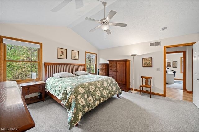 2495 Winesap Drive, Broadview Heights, OH 44147