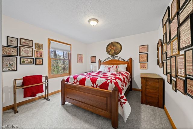 2495 Winesap Drive, Broadview Heights, OH 44147
