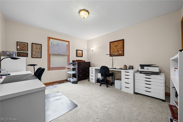 2495 Winesap Drive, Broadview Heights, OH 44147