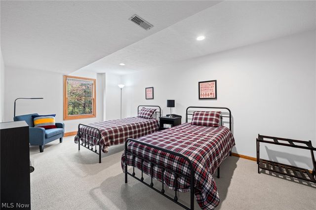2495 Winesap Drive, Broadview Heights, OH 44147