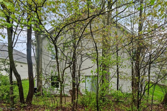 2495 Winesap Drive, Broadview Heights, OH 44147