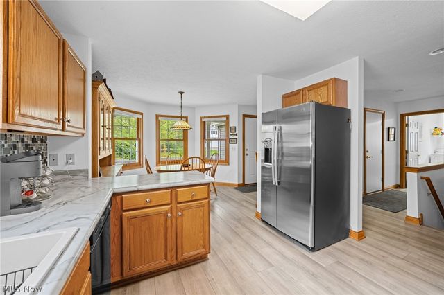 2495 Winesap Drive, Broadview Heights, OH 44147