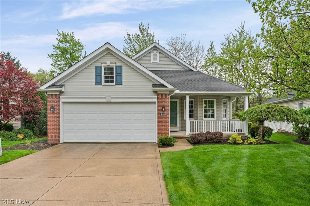 2495 Winesap Drive, Broadview Heights, OH 44147