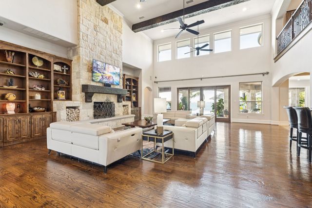 916 Cedar Shores Drive, Heath, TX 75032
