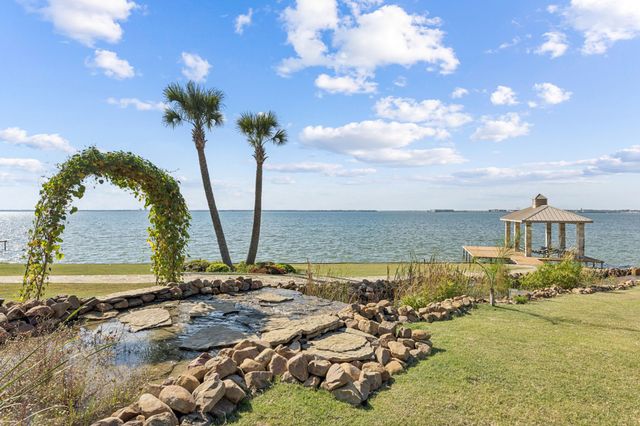 916 Cedar Shores Drive, Heath, TX 75032