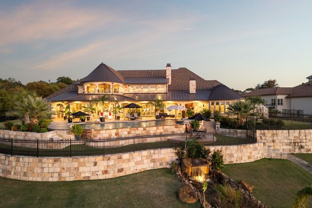 916 Cedar Shores Drive, Heath, TX 75032