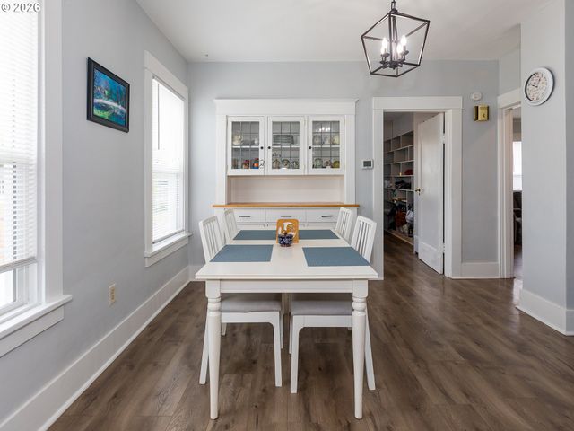 707 Se UNION St, Camas, WA 98607