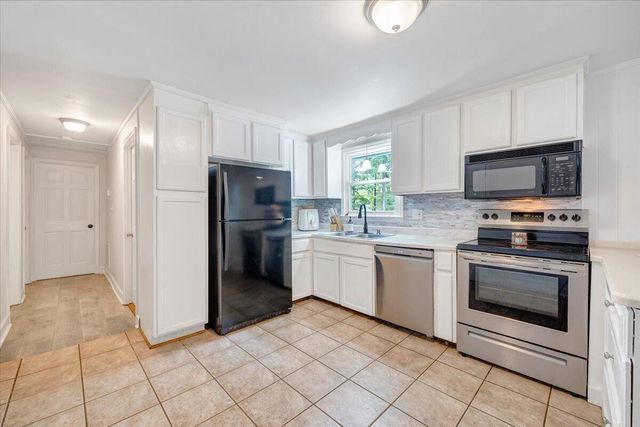 792 Highland Lake RD, Union Hall, VA 24176