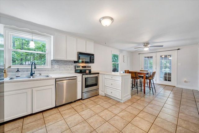 792 Highland Lake RD, Union Hall, VA 24176