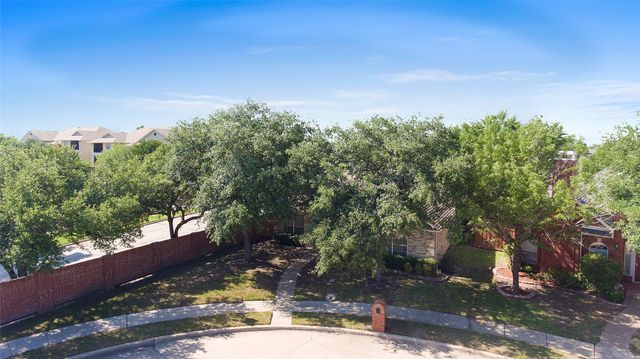 114 Midcrest Drive, Irving, TX 75063