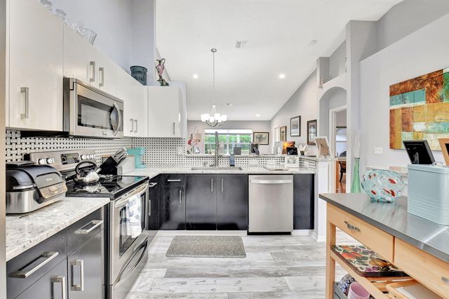 6078 Lake Hibiscus Drive, Delray Beach, FL 33484