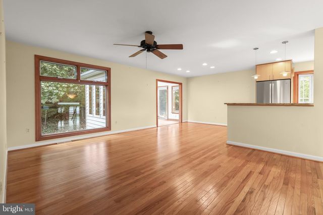 1906 LOGWIND RD, Catonsville, MD 21228