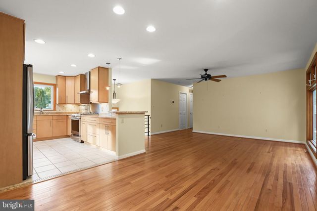 1906 LOGWIND RD, Catonsville, MD 21228