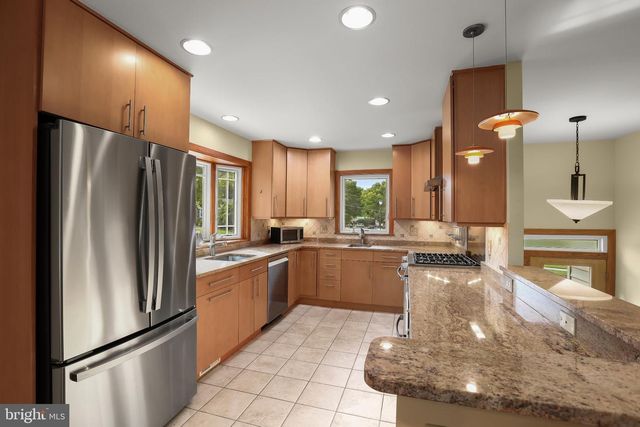 1906 LOGWIND RD, Catonsville, MD 21228