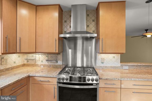 1906 LOGWIND RD, Catonsville, MD 21228