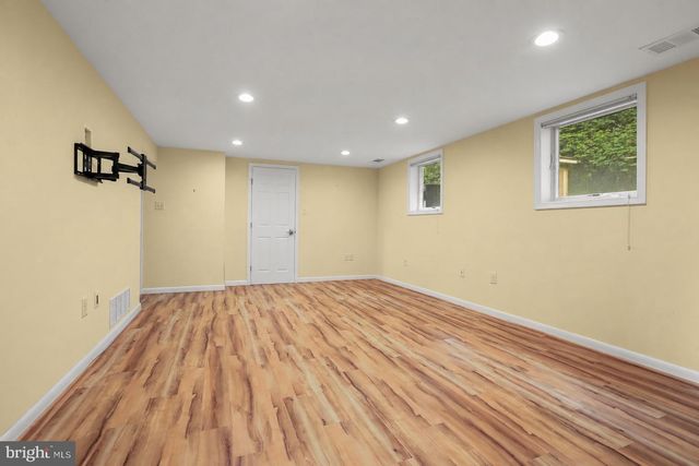 1906 LOGWIND RD, Catonsville, MD 21228