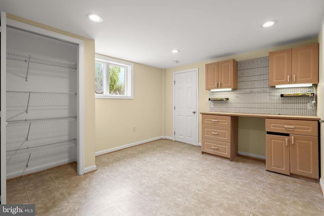 1906 LOGWIND RD, Catonsville, MD 21228