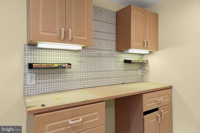 1906 LOGWIND RD, Catonsville, MD 21228