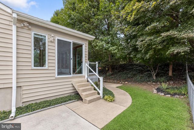 1906 LOGWIND RD, Catonsville, MD 21228