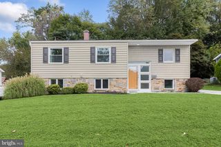 1906 LOGWIND RD, Catonsville, MD 21228