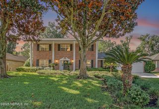 8637 ROYALWOOD Drive, Jacksonville, FL 32256