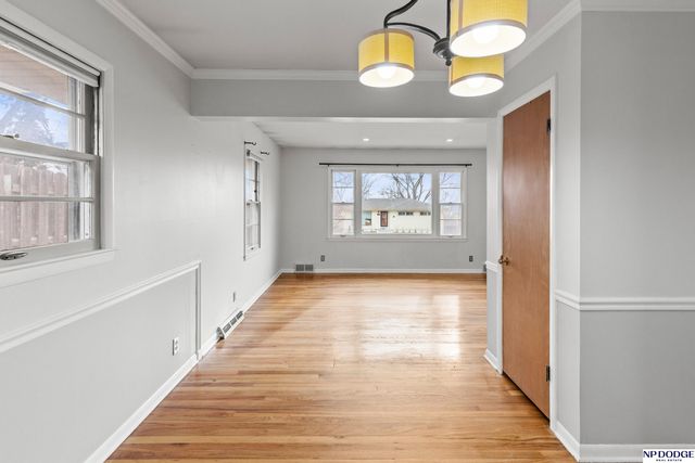 8068 Castelar Street, Omaha, NE 68124