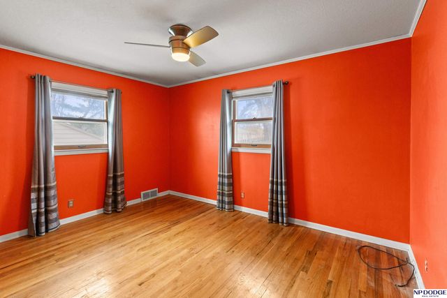 8068 Castelar Street, Omaha, NE 68124