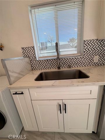 9709 Hayvenhurst, Northridge (los Angeles), CA 91343