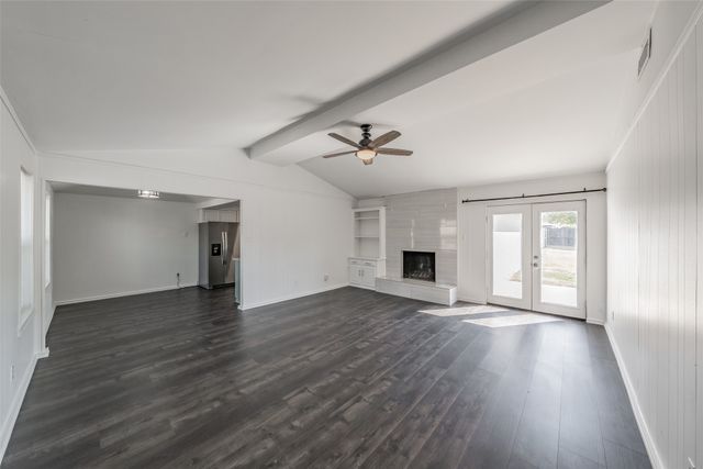 5812 Regatta Circle, Dallas, TX 75232