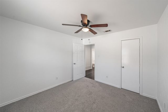 5812 Regatta Circle, Dallas, TX 75232