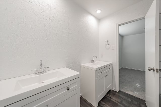 5812 Regatta Circle, Dallas, TX 75232
