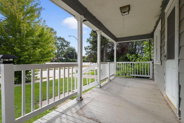 5113 N 55th STREET, Milwaukee, WI 53218