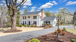 389 Hooker Farm RD, Martinsville, VA 24112