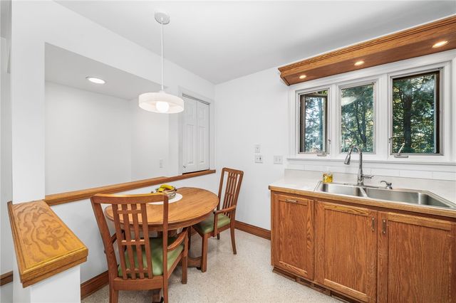 101 Buckingham Road, Fox Chapel, PA 15215