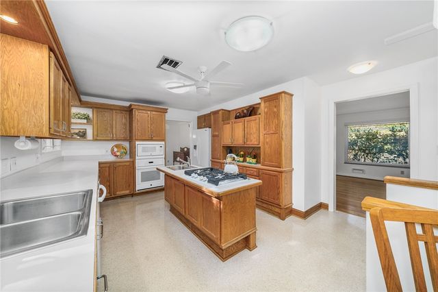 101 Buckingham Road, Fox Chapel, PA 15215