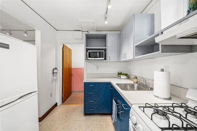 101 Buckingham Road, Fox Chapel, PA 15215