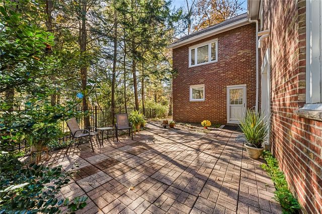 101 Buckingham Road, Fox Chapel, PA 15215