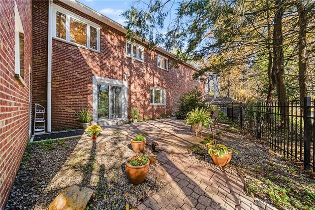 101 Buckingham Road, Fox Chapel, PA 15215