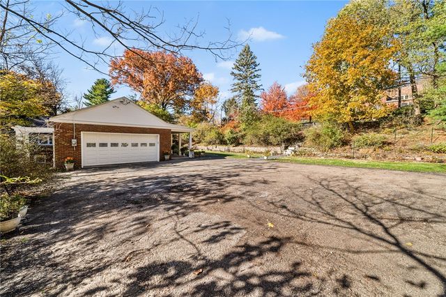 101 Buckingham Road, Fox Chapel, PA 15215