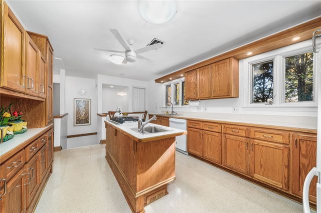 101 Buckingham Road, Fox Chapel, PA 15215