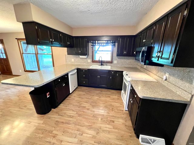 2510 W 800 S, Fort Branch, IN 47648