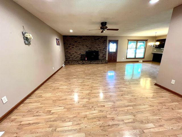 2510 W 800 S, Fort Branch, IN 47648