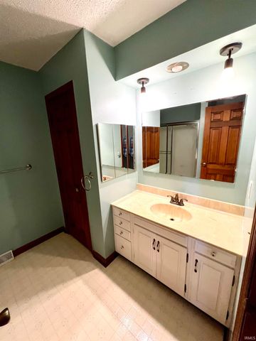 2510 W 800 S, Fort Branch, IN 47648