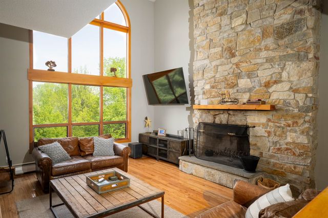 25 Benson Fuller Road, Winhall, VT 05340