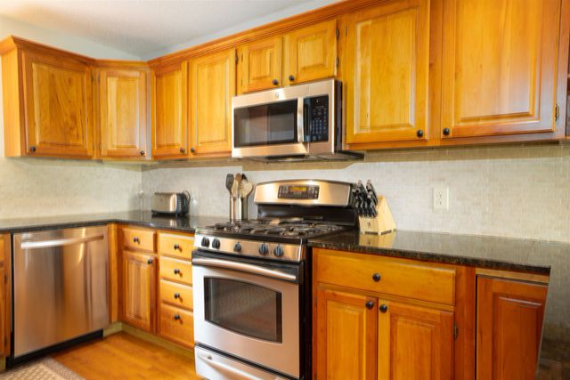 25 Benson Fuller Road, Winhall, VT 05340